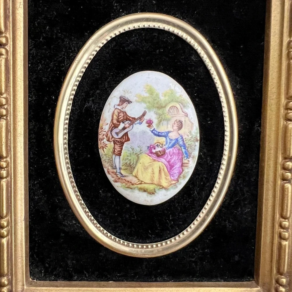 Vintage Fragonard Courting Couple Porcelain Cameo, Ornate Gold Frame 6
